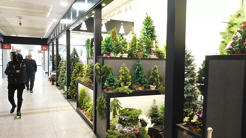 向老外出口圣誕用品，浙江義烏商人年銷數(shù)千萬(wàn)